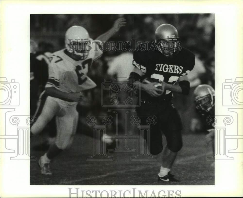 1994 Press Photo Holy Cross running back, Lonnie Arroyo. - Historic Images