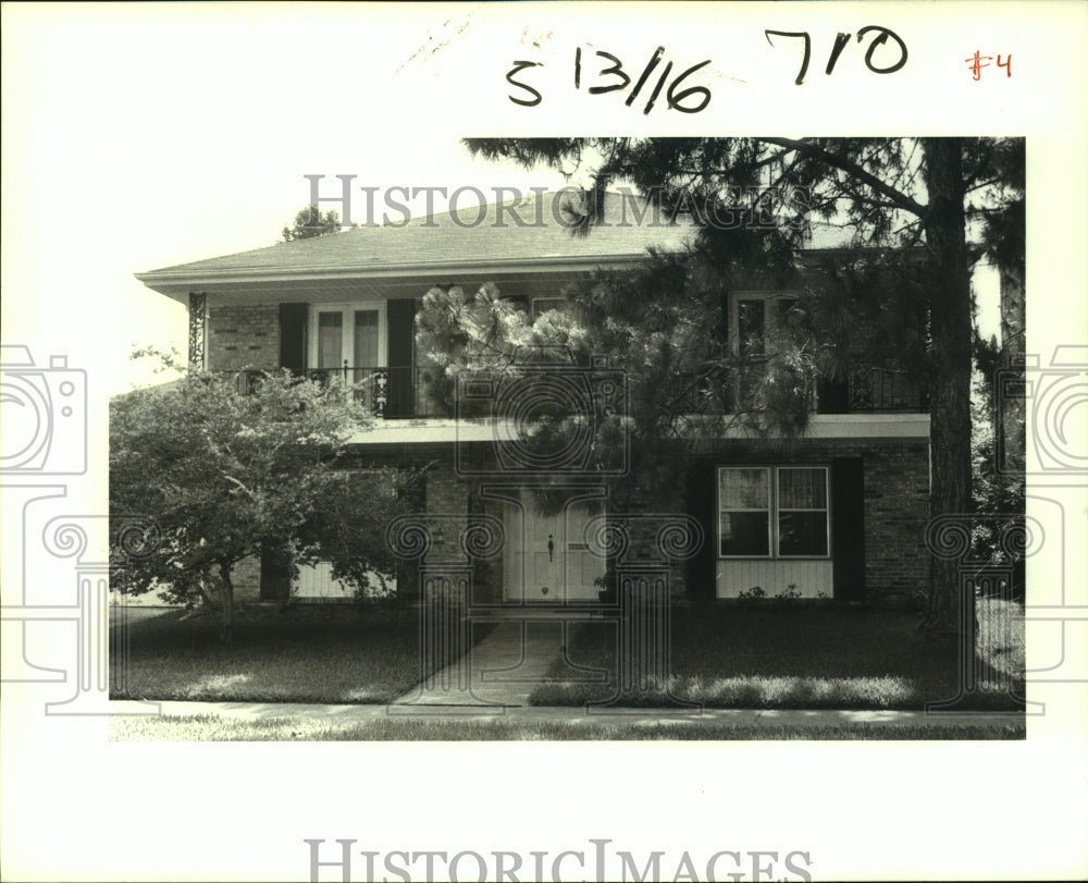 1989 Press Photo Real estate house mug - 4509 Burke, Metairie - nob35528 - Historic Images