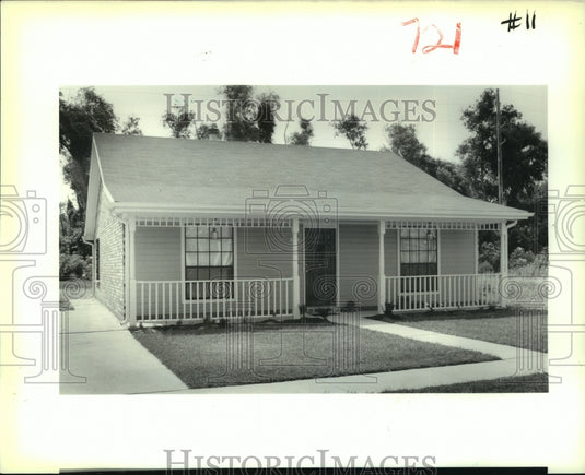 1989 Press Photo Sold properties - 3212 Bradbury Dr., Meraux - Historic Images
