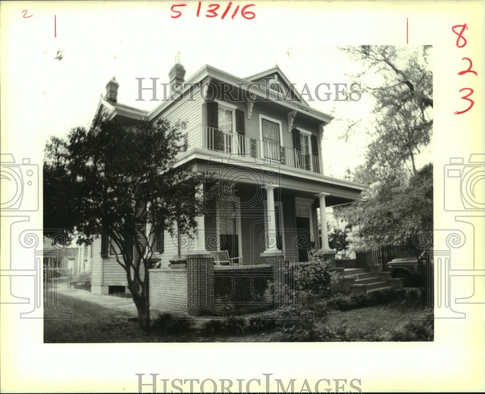 1989 Press Photo Two-story house at 9 Allard - Historic Images