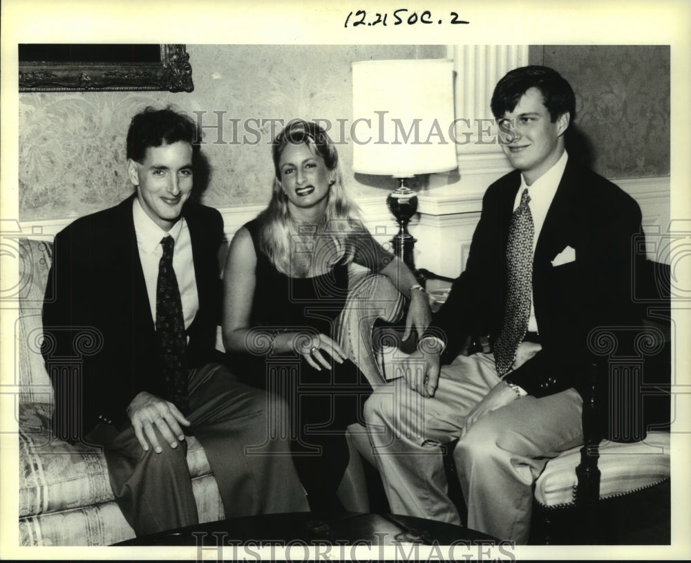 1994 Press Photo Siblings Duke & Cynthia Stewart with Christian Hooper - Historic Images