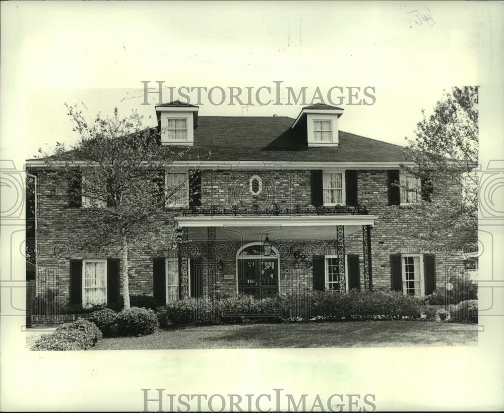 1986 Press Photo Home at 4629 Folse Drive in Metairie- Sold for $400,000 - Historic Images