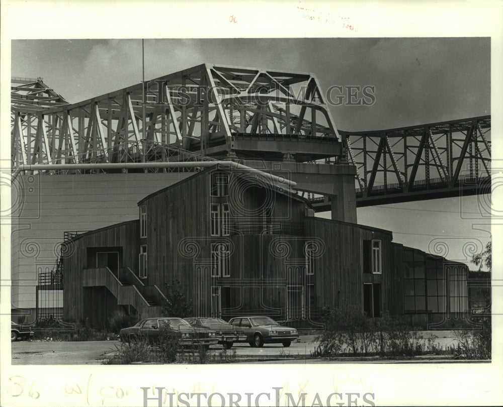 1986 Press Photo Facade of the Energy House - nob35765 - Historic Images