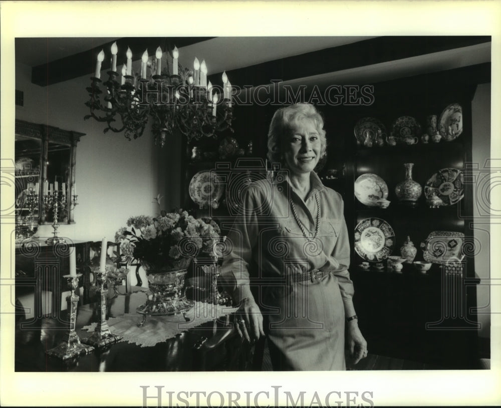 1989 Press Photo Freda Lupin in her Chartres Street home - Historic Images