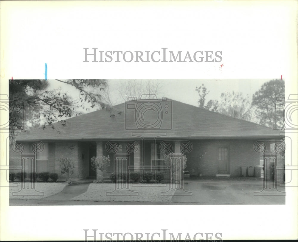 1990 Press Photo Home at 4412 Alexander Street, Metairie, Louisiana. - Historic Images