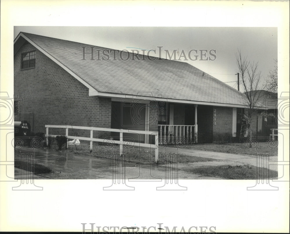 1990 Press Photo Home at 2413 St. Matthew Circle Violet. - Historic Images