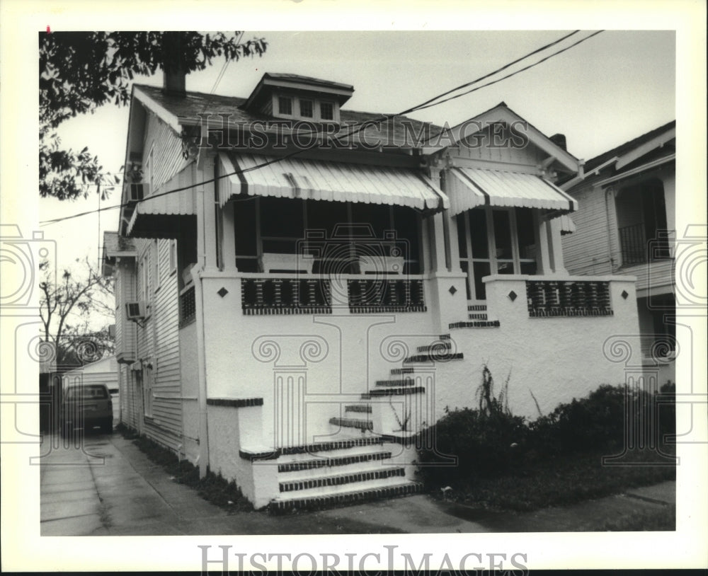 1989 Press Photo View of property at 8424 Apricot Street, Uptown New Orleans - Historic Images