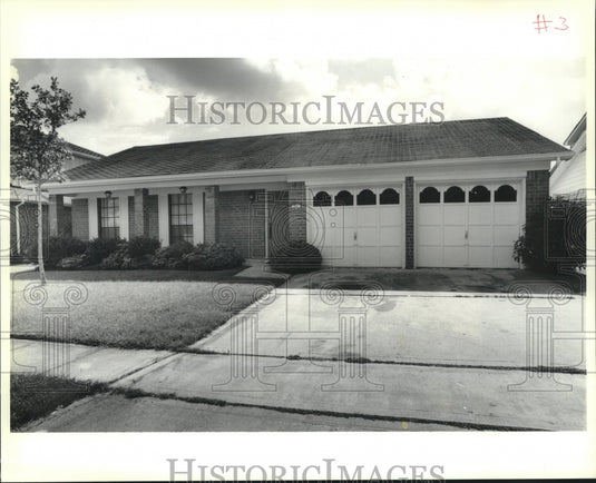 1989 Press Photo View of property located at 845 Fairfax in Terrytown - Historic Images