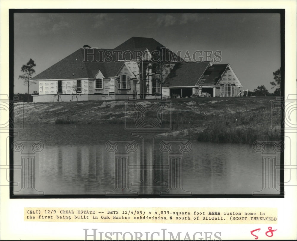 1989 Press Photo A custom home being built in Oak Harbor subdivision. - Historic Images