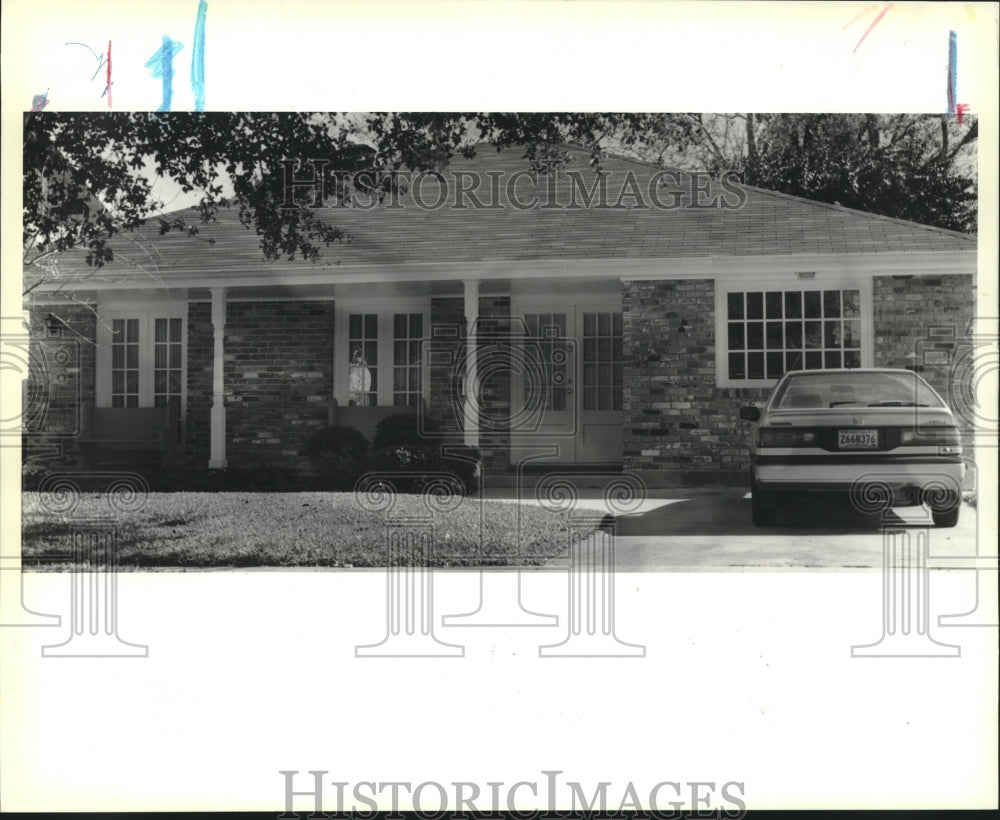 1989 Press Photo Brick home at 4909 Kennedy, Metairie. - Historic Images