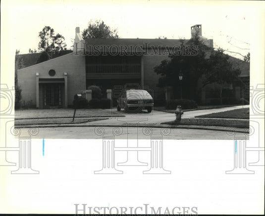 1989 Press Photo Modern home at