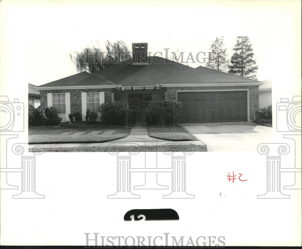 1990 Press Photo A well-kept home at 77 Nassau in Kenner - Historic Images