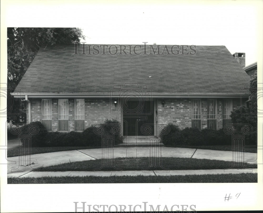 1991 Press Photo A circular front driveway at a home in Metairie, 1028 Andrews - Historic Images