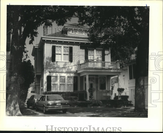 1990 Press Photo Housing - Exterior of the house located at 1106 Nashville - Historic Images
