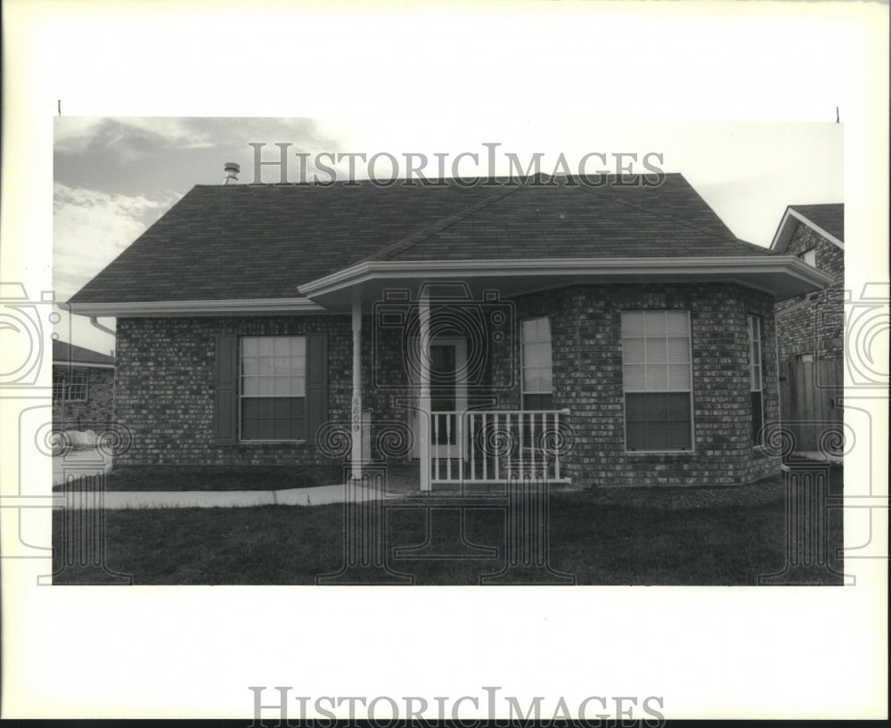 1990 Press Photo Exterior of the house located at 4508 Stella in Meraux - Historic Images