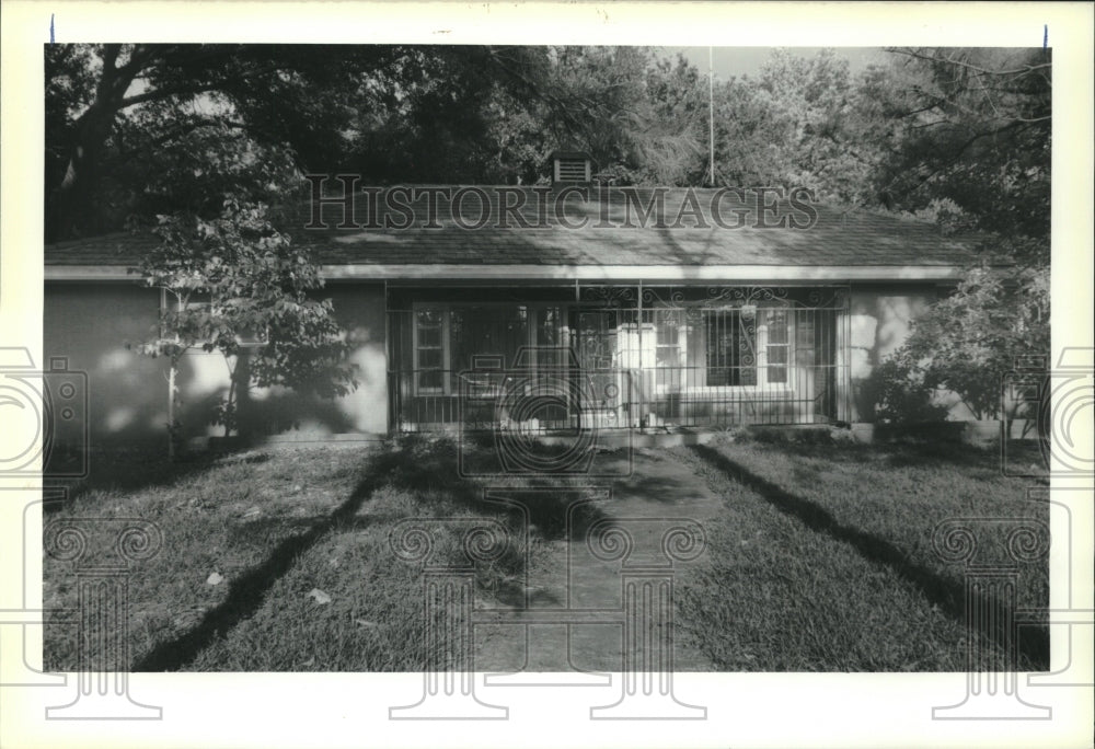 1990 Press Photo Housing - Sold property at 77 Colonial Club Drive in Harahan - Historic Images