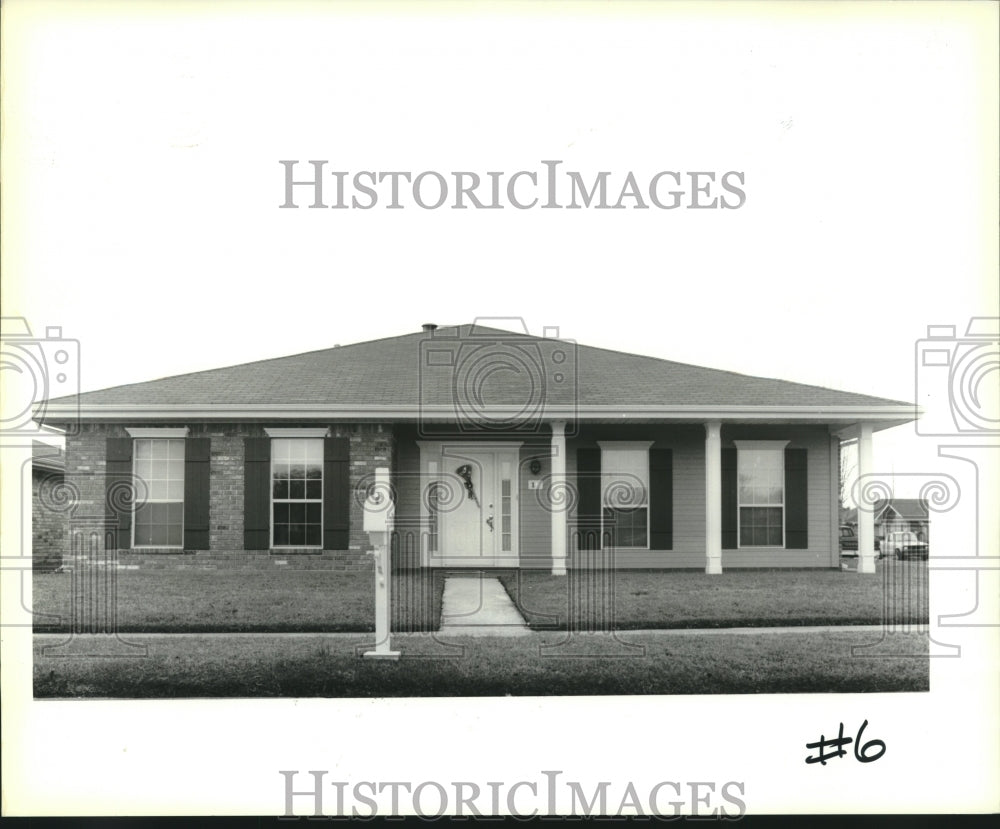 1991 Press Photo Real Estate House Mug - #10 Caney Court, Kenner - Historic Images