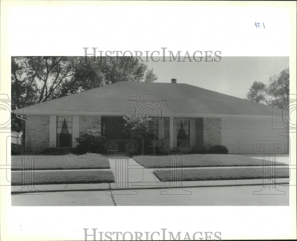 1990 Press Photo House Mug Shot - 7500 Sheringham Drive, Harahan - Historic Images