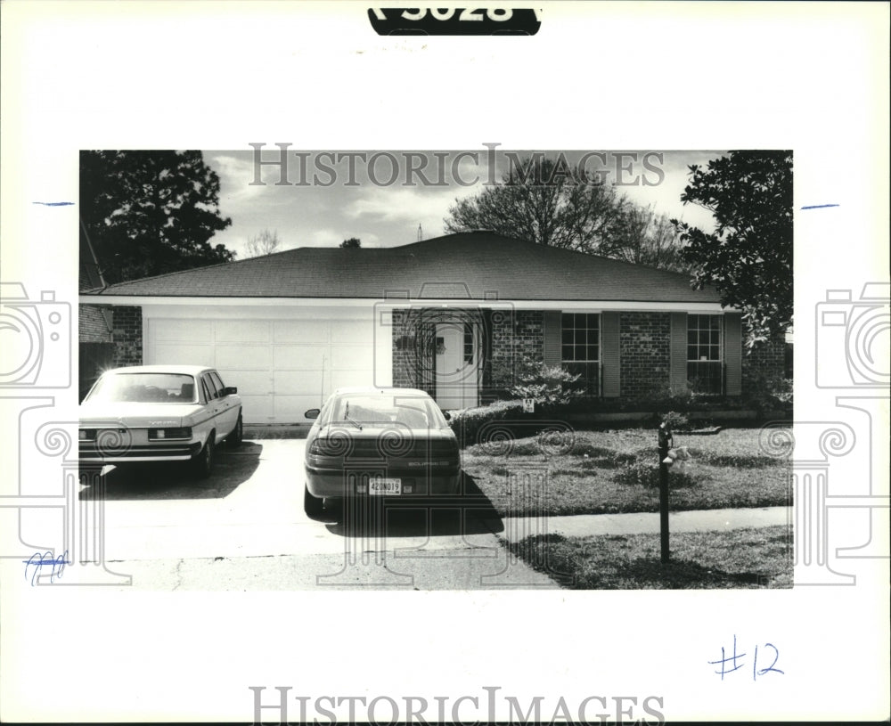 1991 Press Photo Transfers at 9210 Belle Grove Place, River Ridge - nob36225 - Historic Images