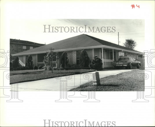 1990 Press Photo House Mug - 3828 Lake Arrowhead in Harvey - Historic Images