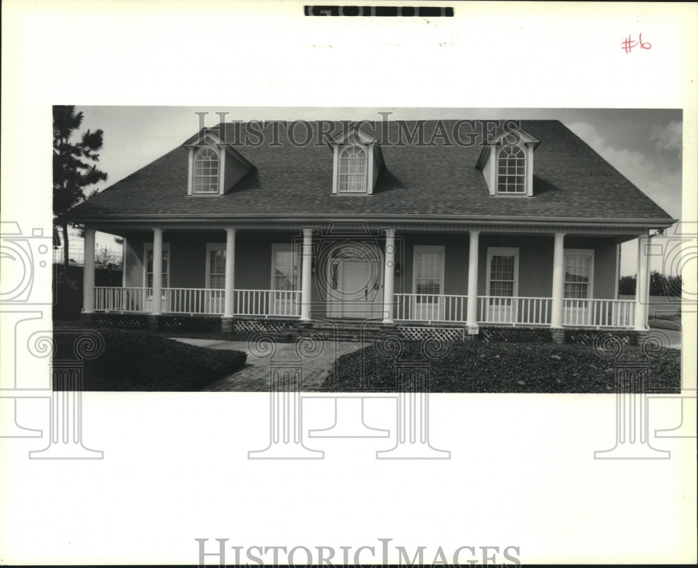 1990 Press Photo House on 2500 Gay Lynn Drive - Historic Images