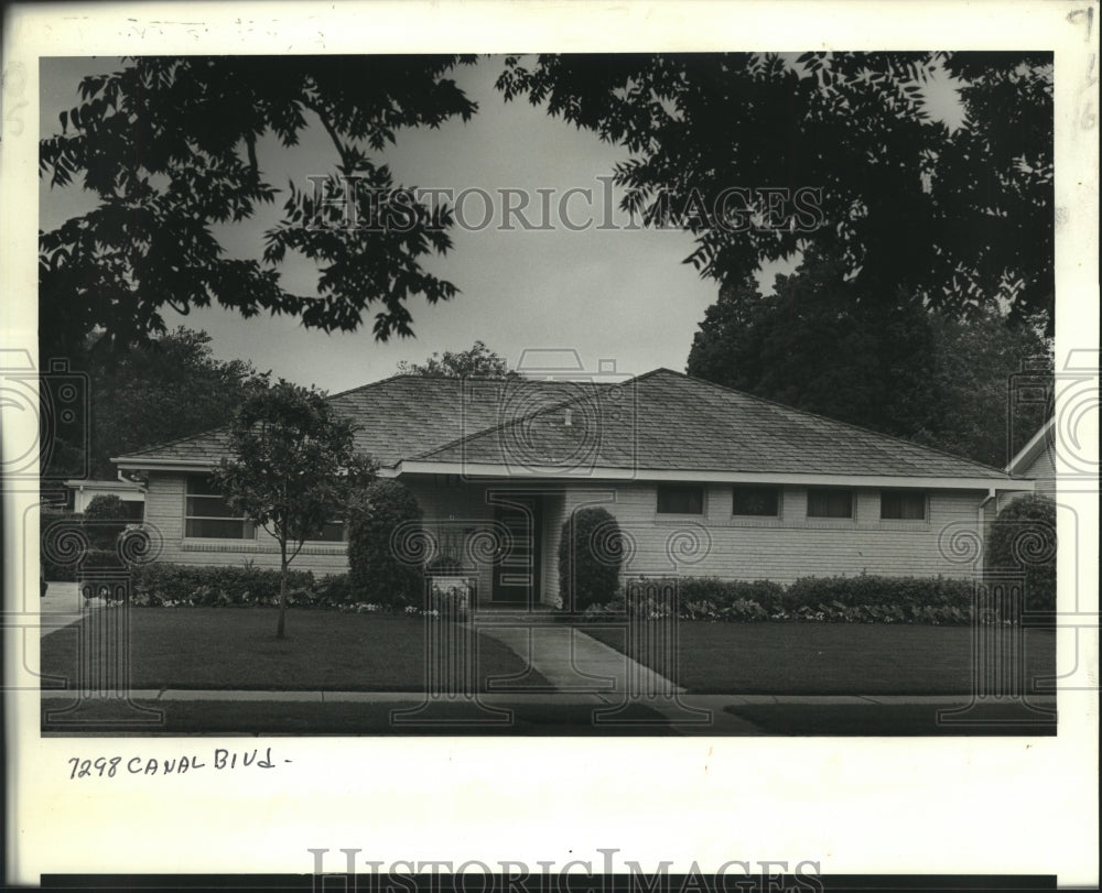 1983 Press Photo Sold property at 7298 Canal Boulevard in New Orleans - Historic Images