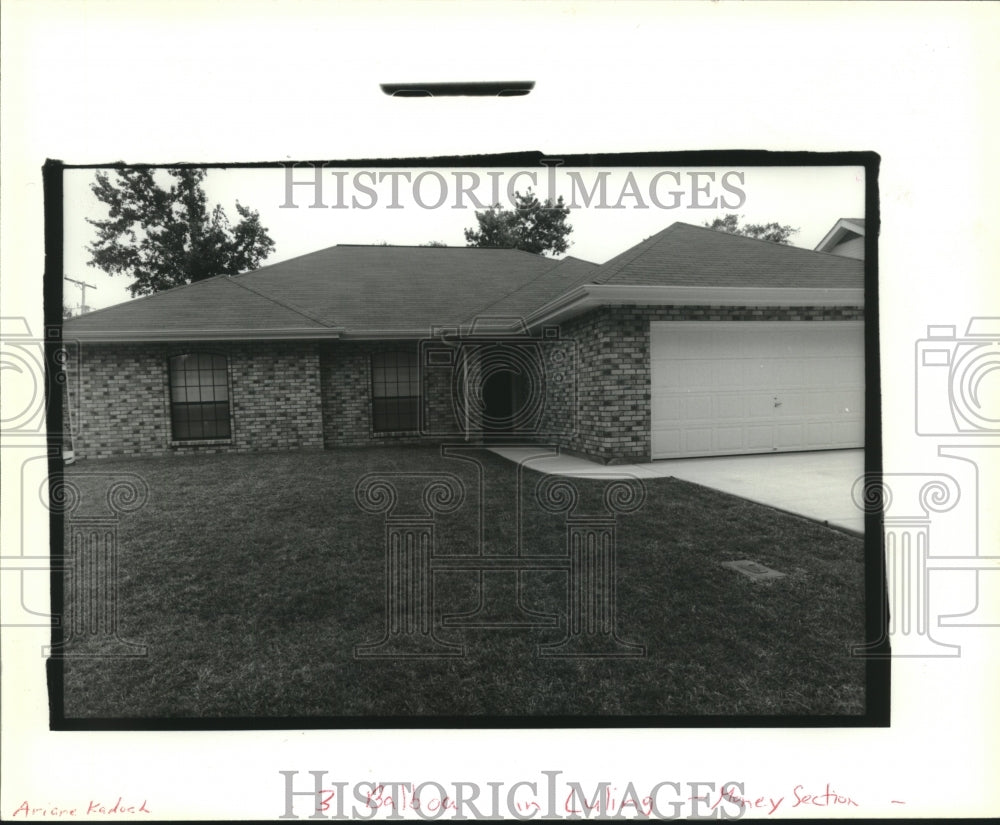 1991 Press Photo Housing - Exterior view of the house - nob36409 - Historic Images