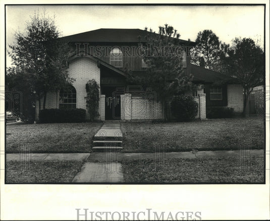 1983 Press Photo Home at 3900 S. Post Oak Avenue in Algiers- Sold for $156,000 - Historic Images