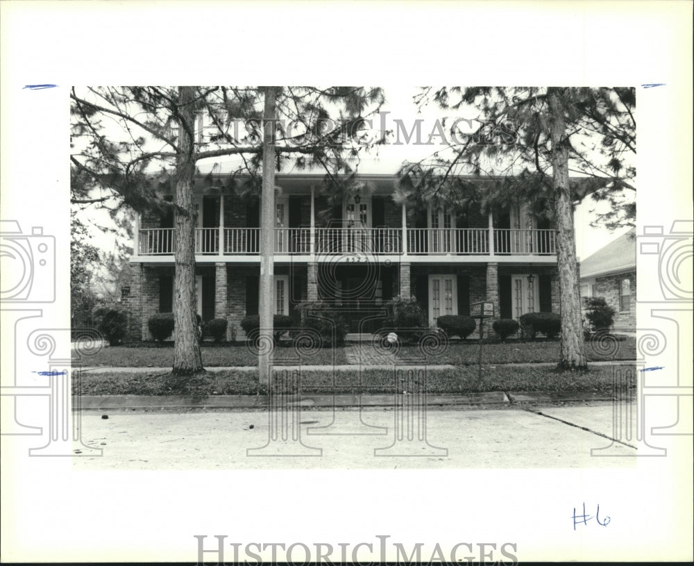 1991 Press Photo Exterior view of colonial house at 8522 Fordham Court - Historic Images