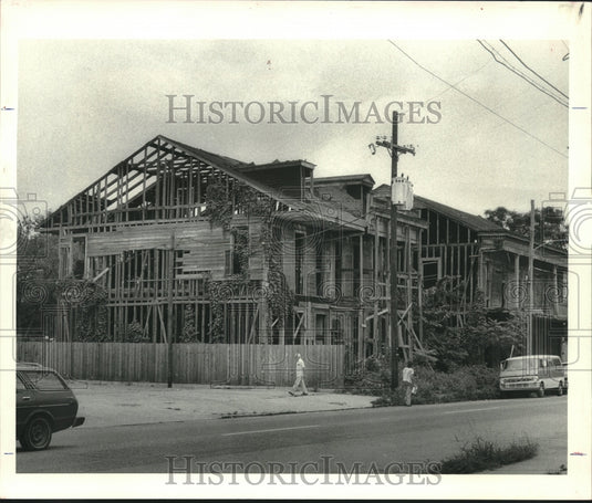 1983 Press Photo Renovation of a house on Magnolia Street near Felicity - Historic Images