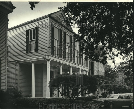 1984 Press Photo House at 1309 State St. in Uptown New Orleans sold to Rabin's - Historic Images