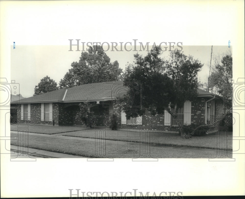 1989 Press Photo Sold property on 3004 Lena Drive, Chalmette - Historic Images