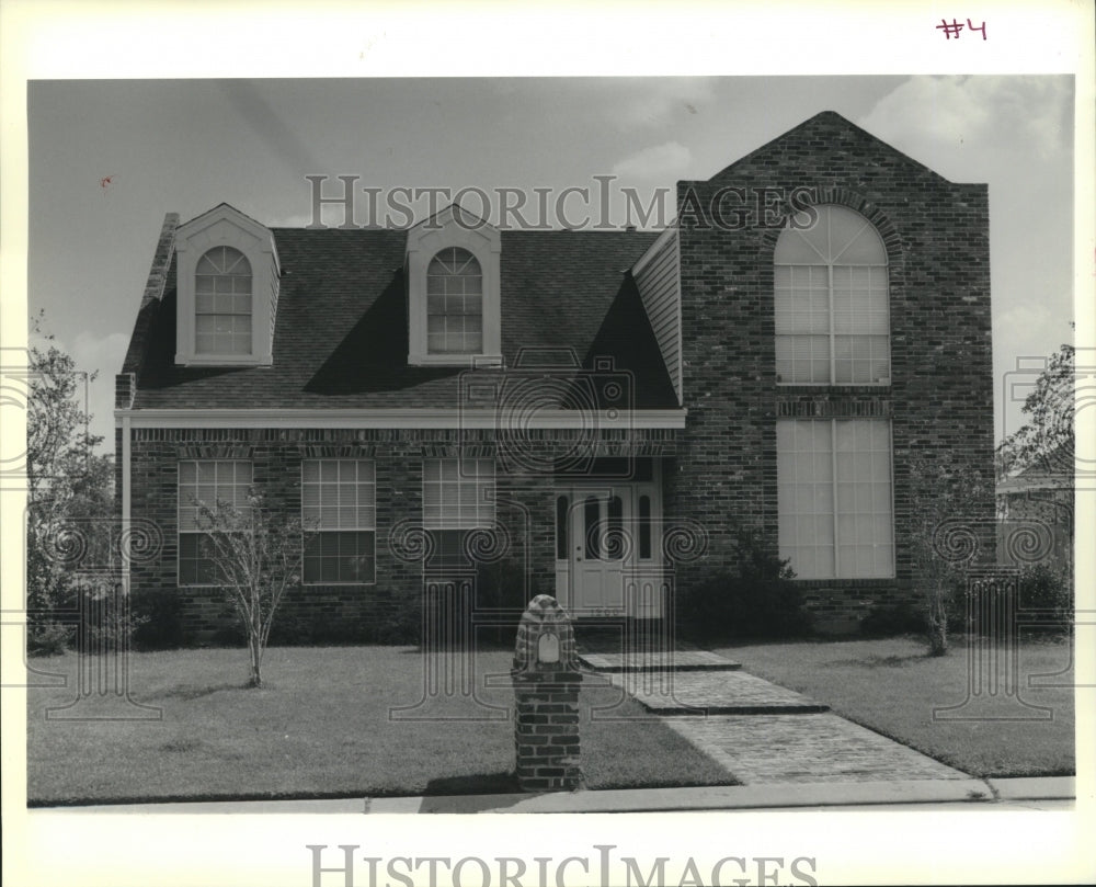 1989 Press Photo House on 1200 Lake Francis Drive in Harvey - Historic Images