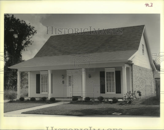 1989 Press Photo House on 202 Linda Court in Gretna - Historic Images
