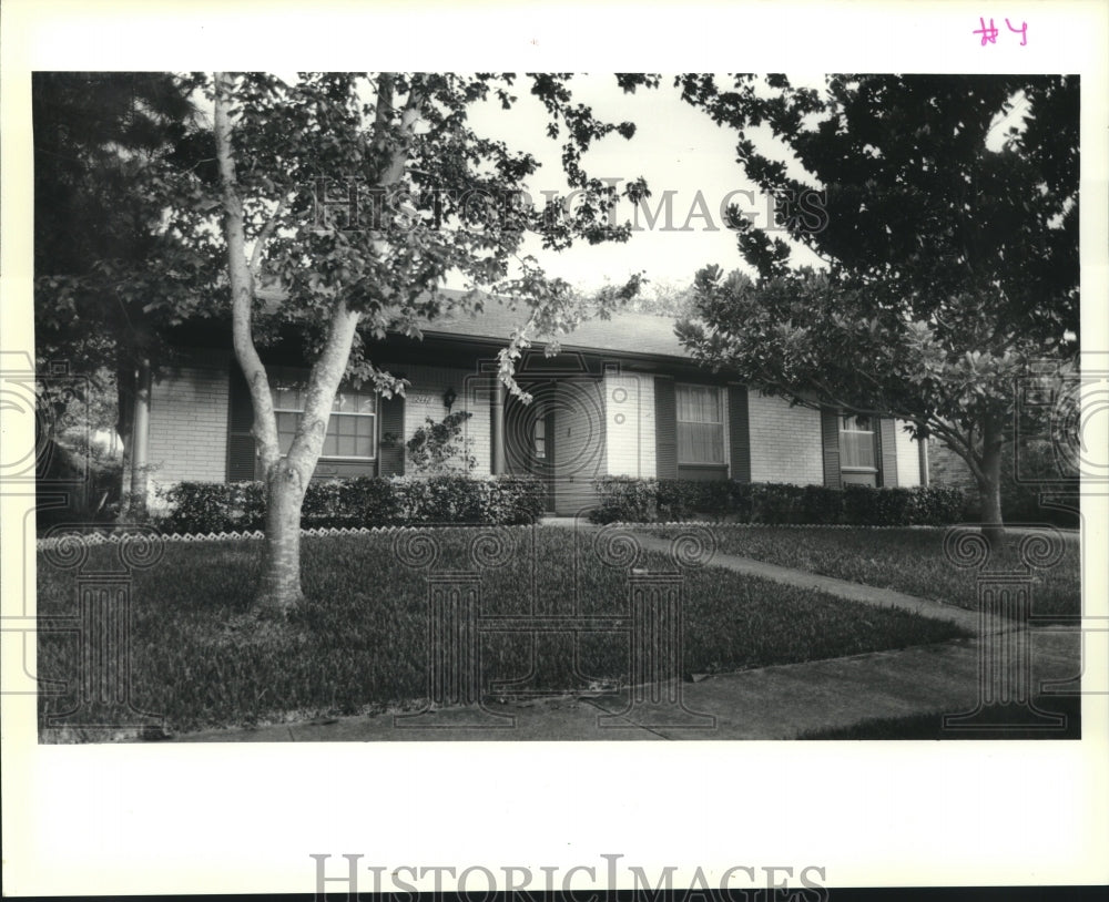 1989 Press Photo House on 2448 Danbury Drive, Algiers - Historic Images