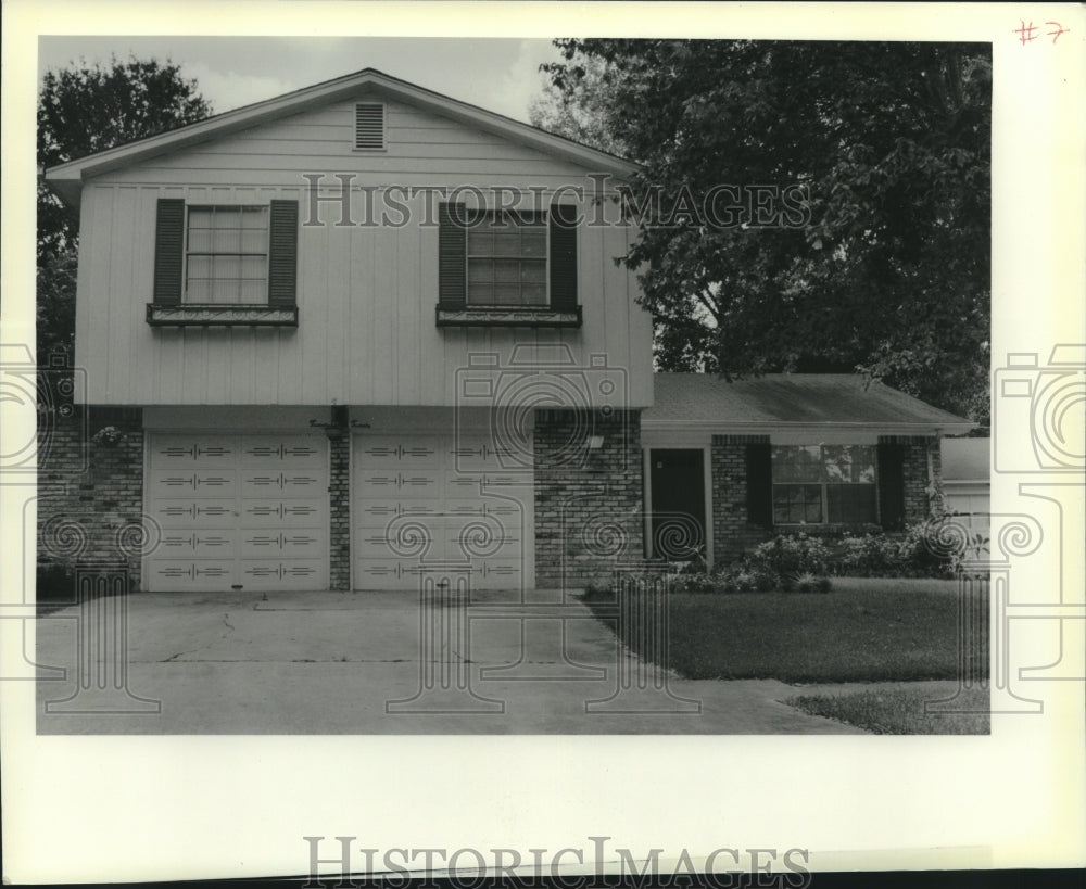 1989 Press Photo Sold property located at 2020 Valentine Court in Algiers - Historic Images