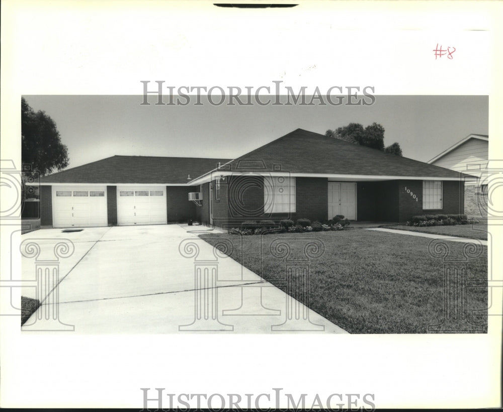 1989 Press Photo House on 10901 Morrison Road - Historic Images