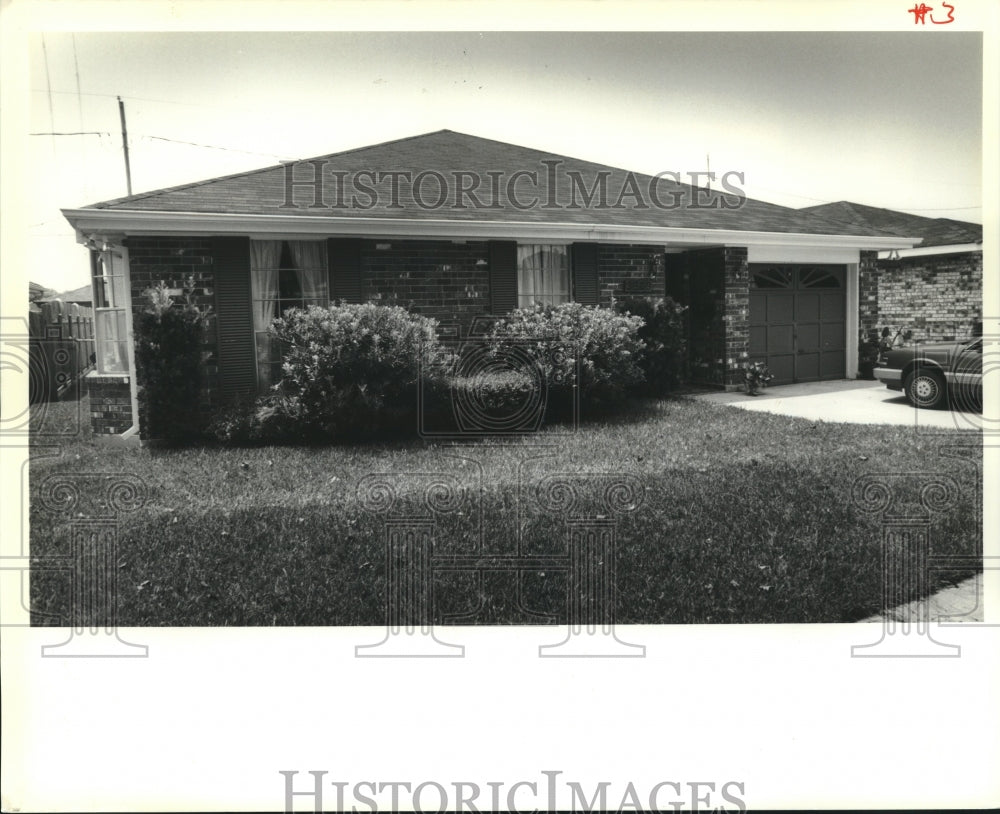 1989 Press Photo House on 3828 Charles Drive, Chalmette - Historic Images