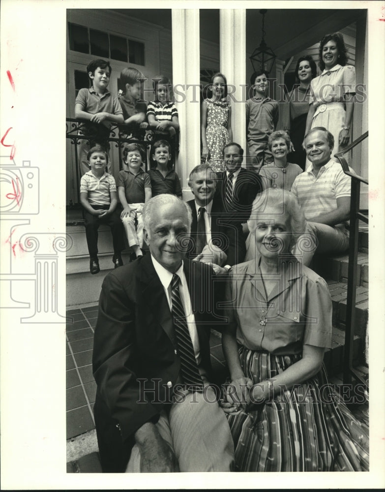 1986 Press Photo Mr. and Mrs. Clayton Charbonnet both attended Holy Name. - Historic Images