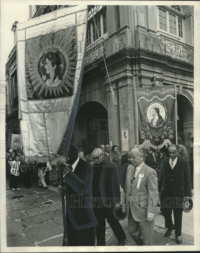 1974 a procession outside St. Louis Cathedral celebrating 700 years. - Historic Images