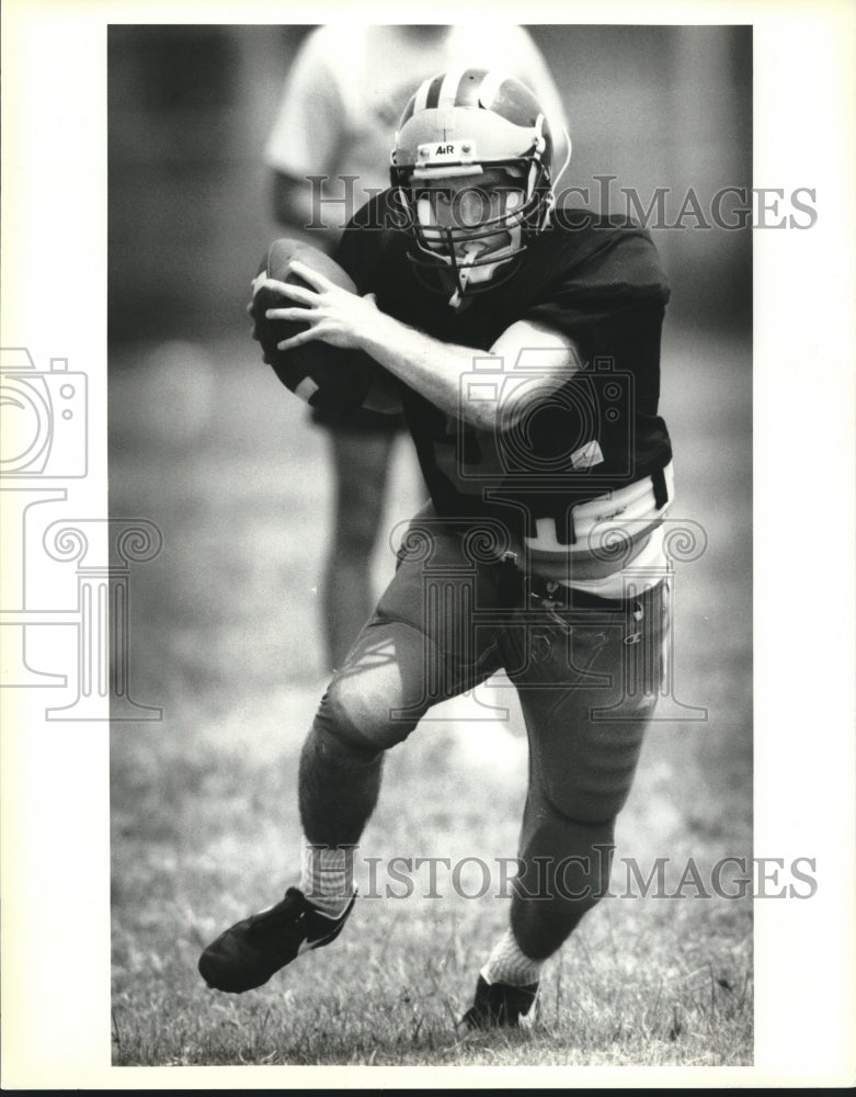 1991 Press Photo Ridgewood Quarterback Jerry Hymel - Historic Images