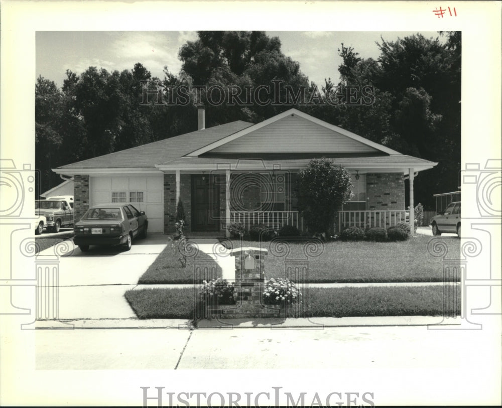 1989 Press Photo Residence at 5719 Louis Prima Drive East, New Orleans - Historic Images