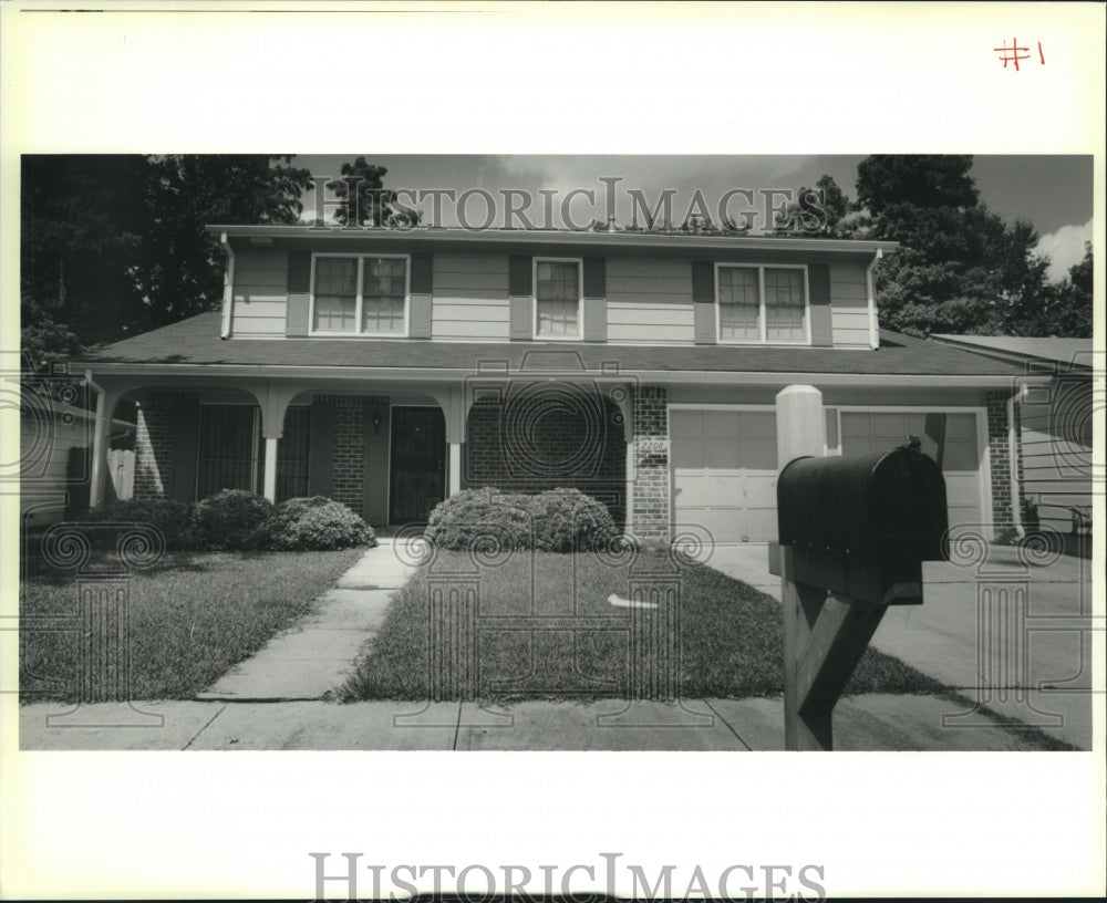 1989 Press Photo Home at 2208 Eastmere Street, Harvey, Louisiana - nob37316 - Historic Images