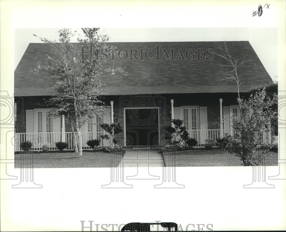 1989 Press Photo Real estate photo of #76 Sequoia, Kenner, Louisiana. - Historic Images