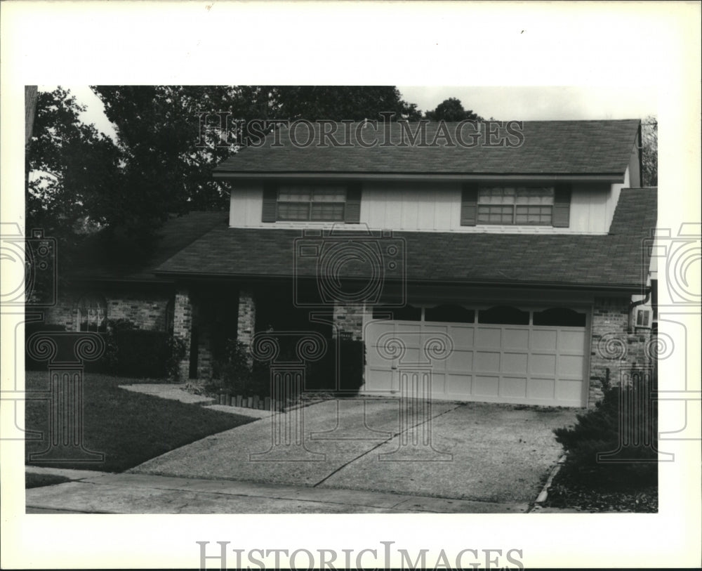 1989 Press Photo Real estate photo of 3908 South Pin Oak Drive, New Orleans. - Historic Images