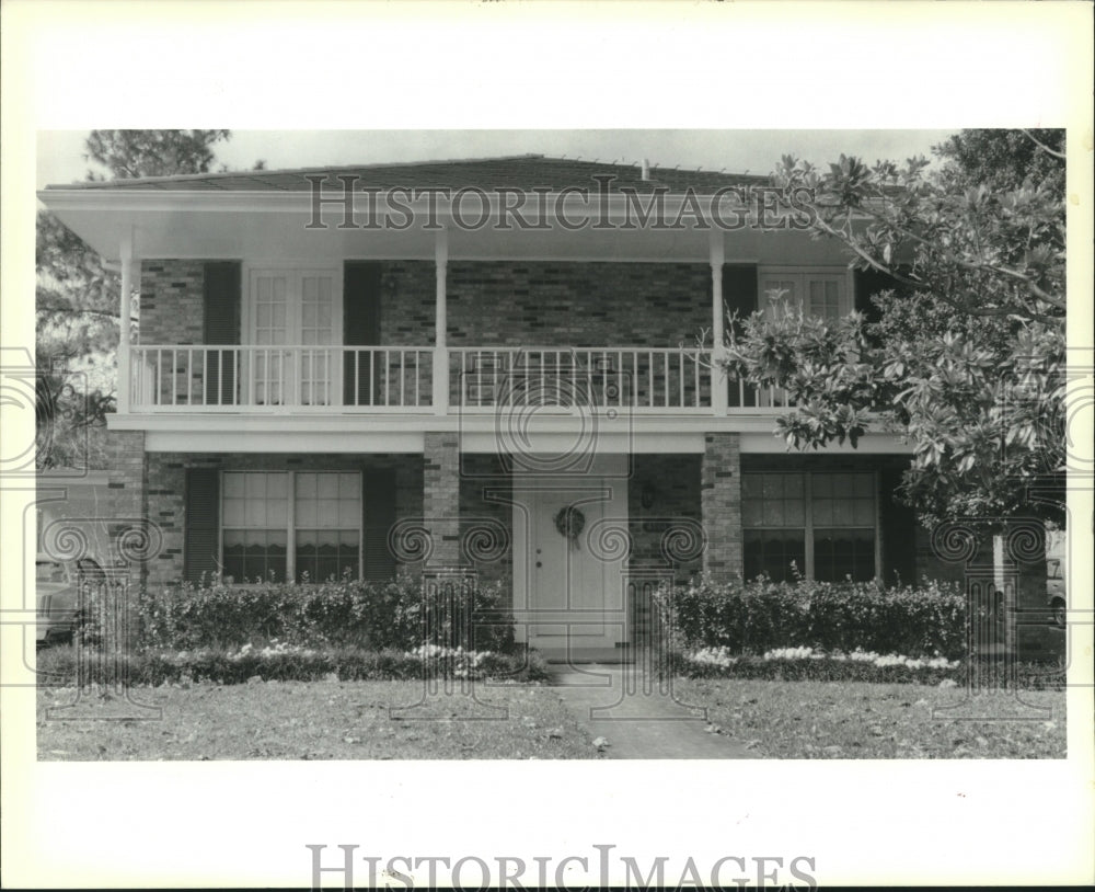 1989 Real estate photo of 4504 James Drive, Metairie. - Historic Images