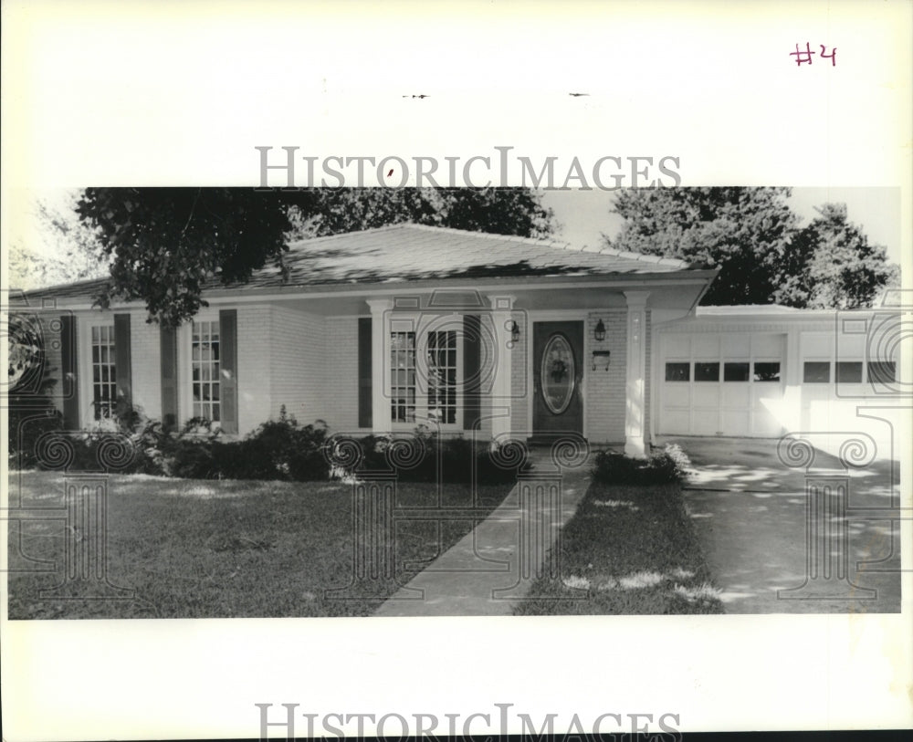 1989 Press Photo Real estate photo of 2920 Ridgeway Drive, Metairie. - nob37367 - Historic Images