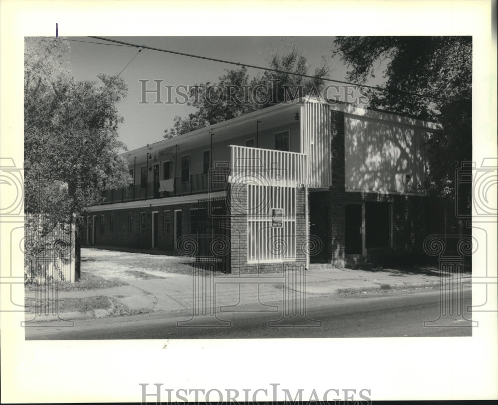 1989 Press Photo Real estate photo of 4815 Magazine Street, New Orleans. - Historic Images