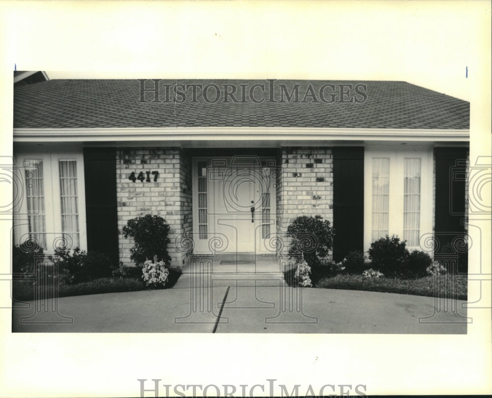 1990 Press Photo House mug, 4417 St. Meraux - real estate - nob37393 - Historic Images