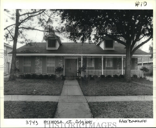 1990 Press Photo Property at 3743 Mimosa Court, Algiers - Historic Images